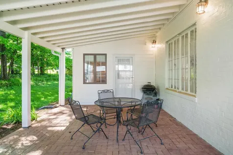 41 Ridgeview Road Staunton VA 24401
