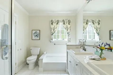 41 Ridgeview Road Staunton VA 24401