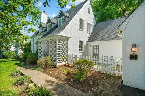 41 Ridgeview Road Staunton VA 24401