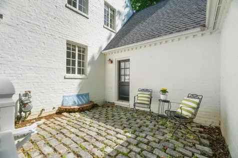 41 Ridgeview Road Staunton VA 24401