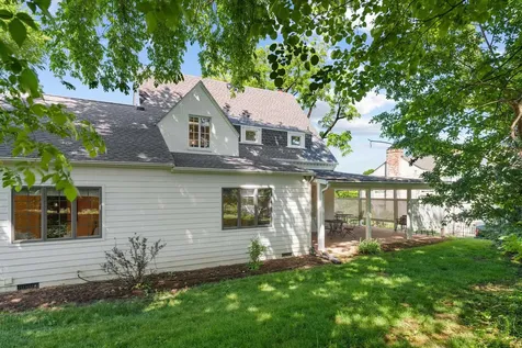 41 Ridgeview Road Staunton VA 24401