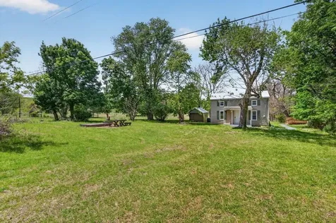 4157 North East Side Highway Elkton VA 22827