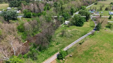 4157 North East Side Highway Elkton VA 22827