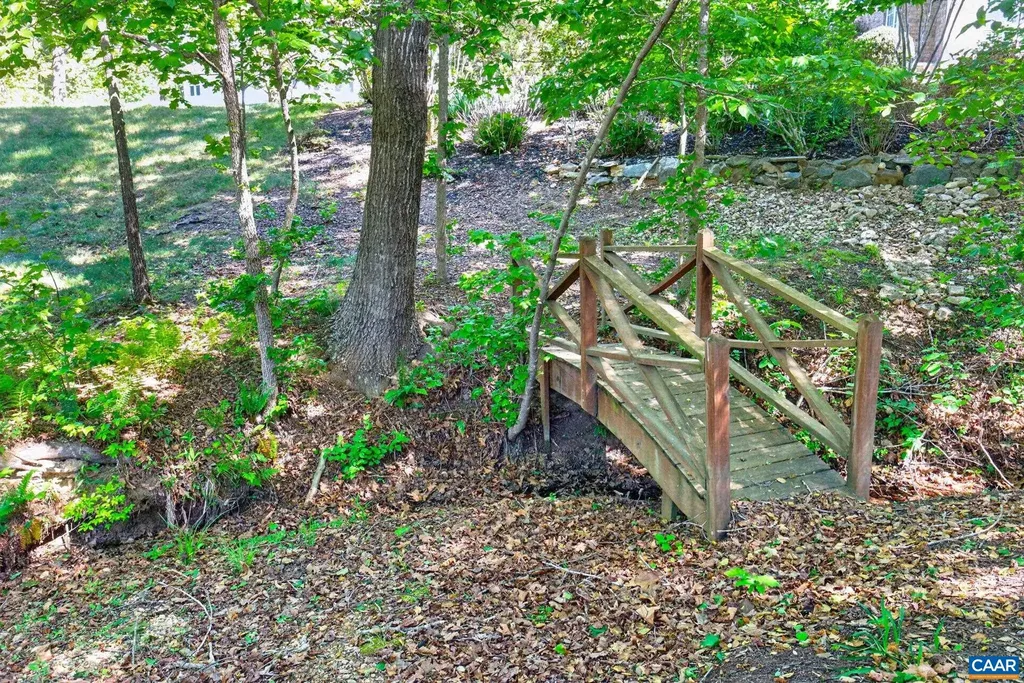 64 Blue Ridge Terrace Zion Crossroads VA 22942