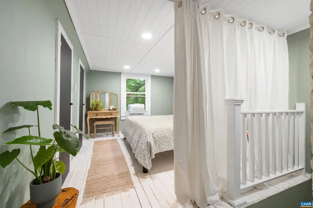 826 Beagle Gap Road Crozet VA 22932