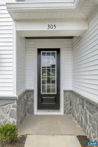 305 Sunbird Lane Waynesboro VA 22980