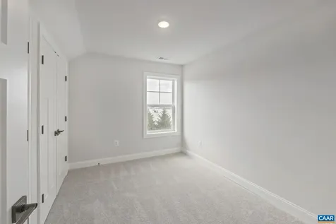 305 Sunbird Lane Waynesboro VA 22980