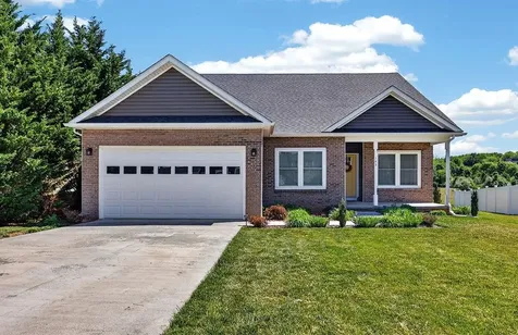 145 Paige Street Waynesboro VA 22980