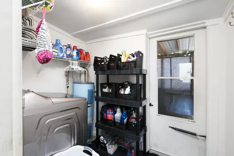 143 Pkin Lane Raphine VA 24472