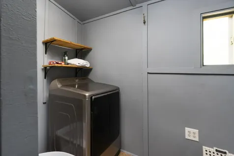 143 Pkin Lane Raphine VA 24472