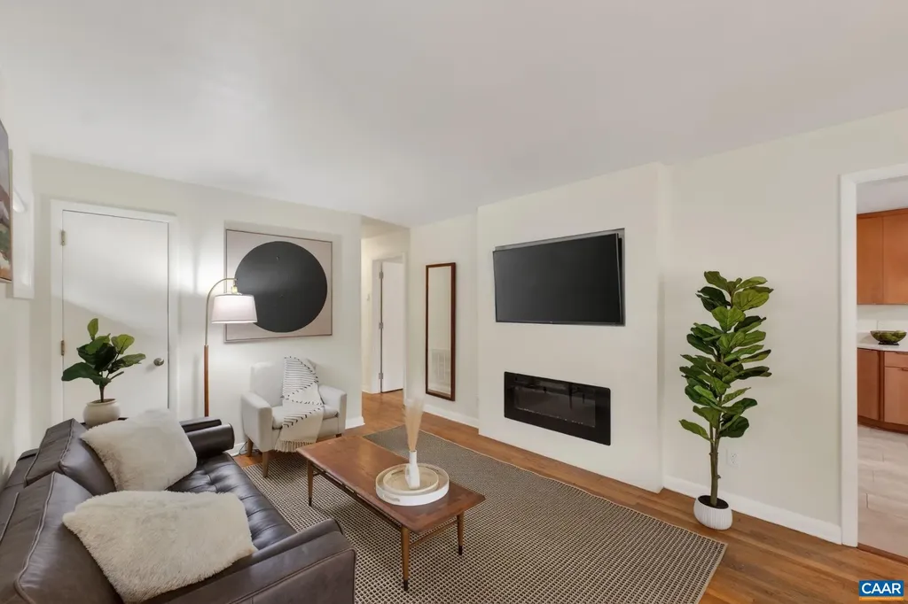 1408 Ab Baker Street Charlottesville VA 22903