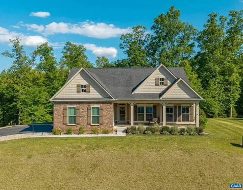 302 Manor Boulevard Palmyra VA 22963