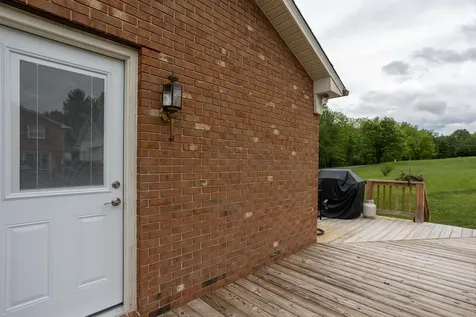 11 Meadowbrook Drive Stuarts Draft VA 24477