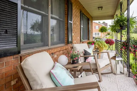 11 Meadowbrook Drive Stuarts Draft VA 24477