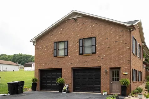11 Meadowbrook Drive Stuarts Draft VA 24477