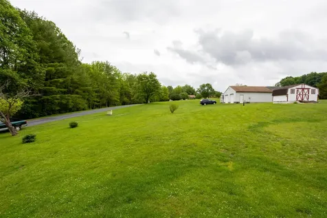11 Meadowbrook Drive Stuarts Draft VA 24477