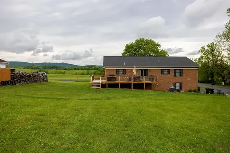 11 Meadowbrook Drive Stuarts Draft VA 24477
