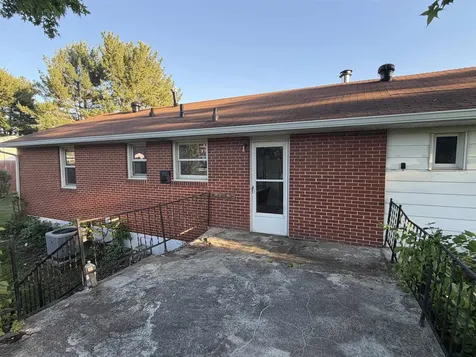 406 Linden Drive Staunton VA 24401