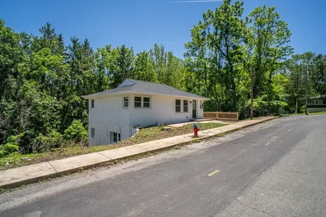 1205 Burnett Street Staunton VA 24401