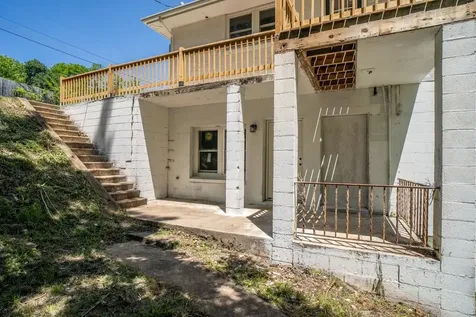 1205 Burnett Street Staunton VA 24401