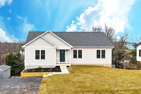 127 Waverley Street S Staunton VA 24401