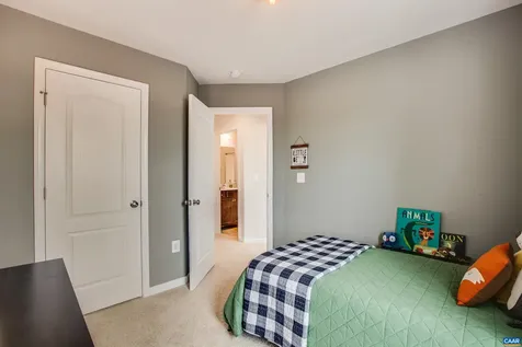 245 Cheshire Lane Waynesboro VA 22980
