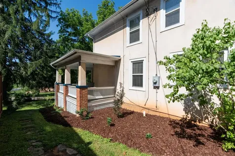 402 Churchville Avenue Staunton VA 24401