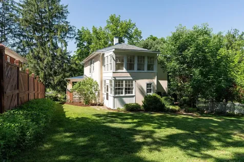 402 Churchville Avenue Staunton VA 24401