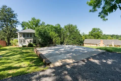 402 Churchville Avenue Staunton VA 24401