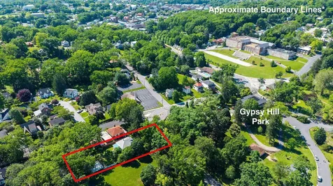 402 Churchville Avenue Staunton VA 24401