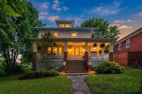 402 Churchville Avenue Staunton VA 24401