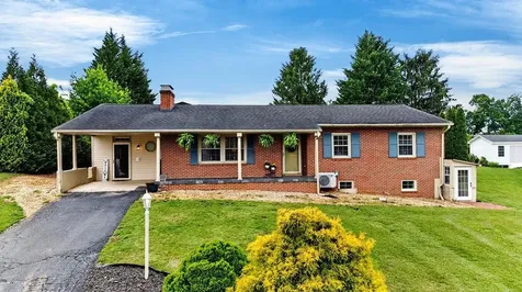 151 Sunset Drive Waynesboro VA 22980