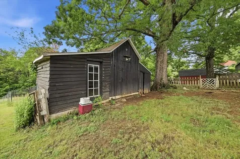1296 New Hope Road Staunton VA 24401