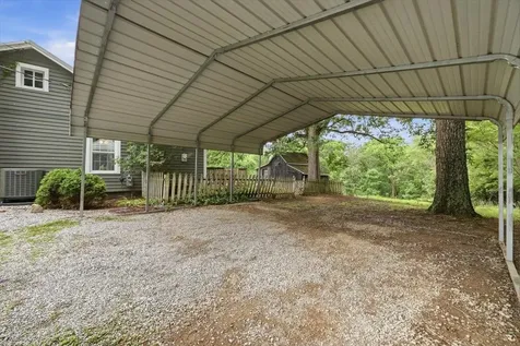 1296 New Hope Road Staunton VA 24401