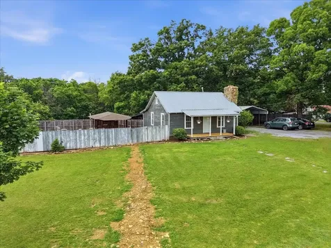 1296 New Hope Road Staunton VA 24401