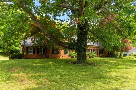 1430 Dogwood Road Staunton VA 24401