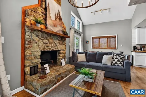 138 Oak Lane Wintergreen Resort VA 22967
