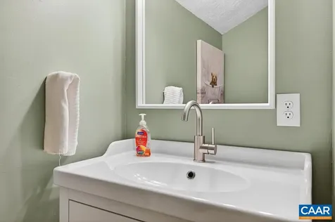 138 Oak Lane Wintergreen Resort VA 22967