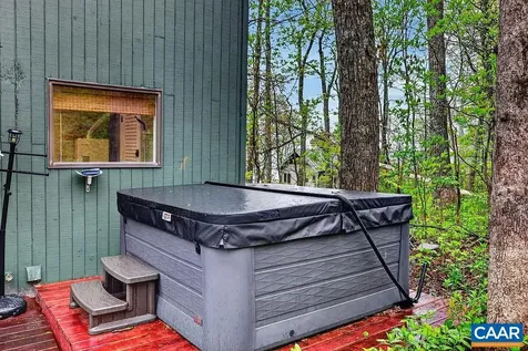 138 Oak Lane Wintergreen Resort VA 22967