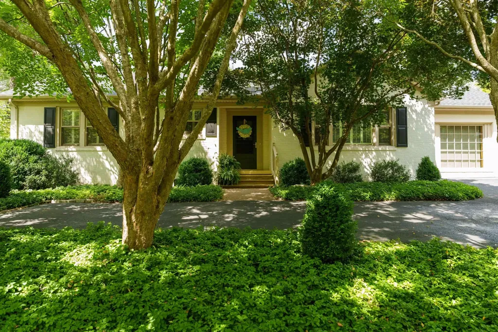 1434 Dogwood Road Staunton VA 24401