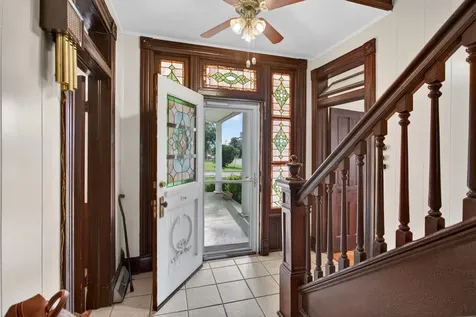 100 Ashby Avenue Elkton VA 22827