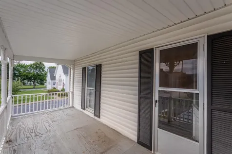 100 Ashby Avenue Elkton VA 22827