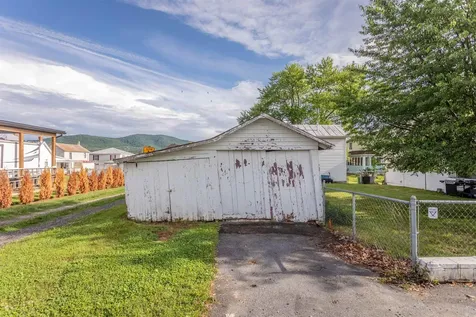 100 Ashby Avenue Elkton VA 22827