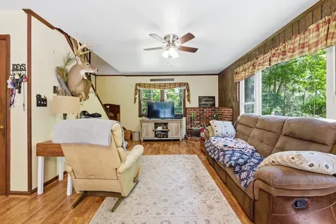 971 Shipyard Road Shenandoah VA 22849