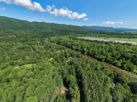 971 Shipyard Road Shenandoah VA 22849