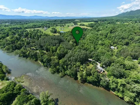971 Shipyard Road Shenandoah VA 22849