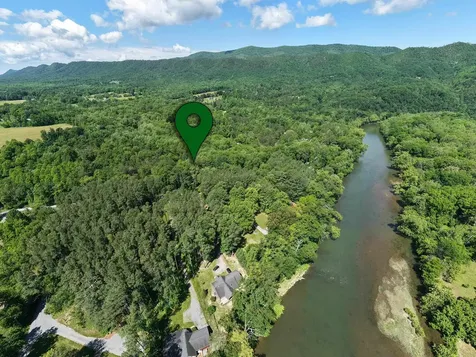 971 Shipyard Road Shenandoah VA 22849
