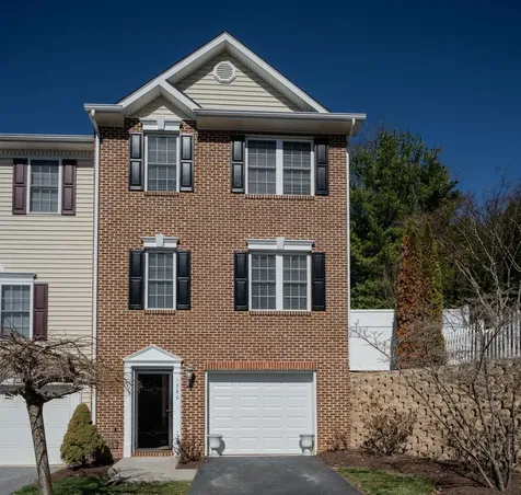 1386 Verdant Spring Lane Rockingham VA 22801