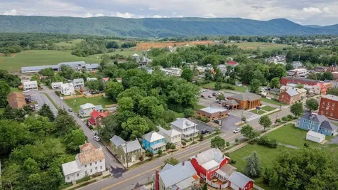 234 Main Street N Woodstock VA 22664