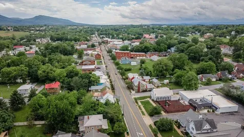 234 Main Street N Woodstock VA 22664